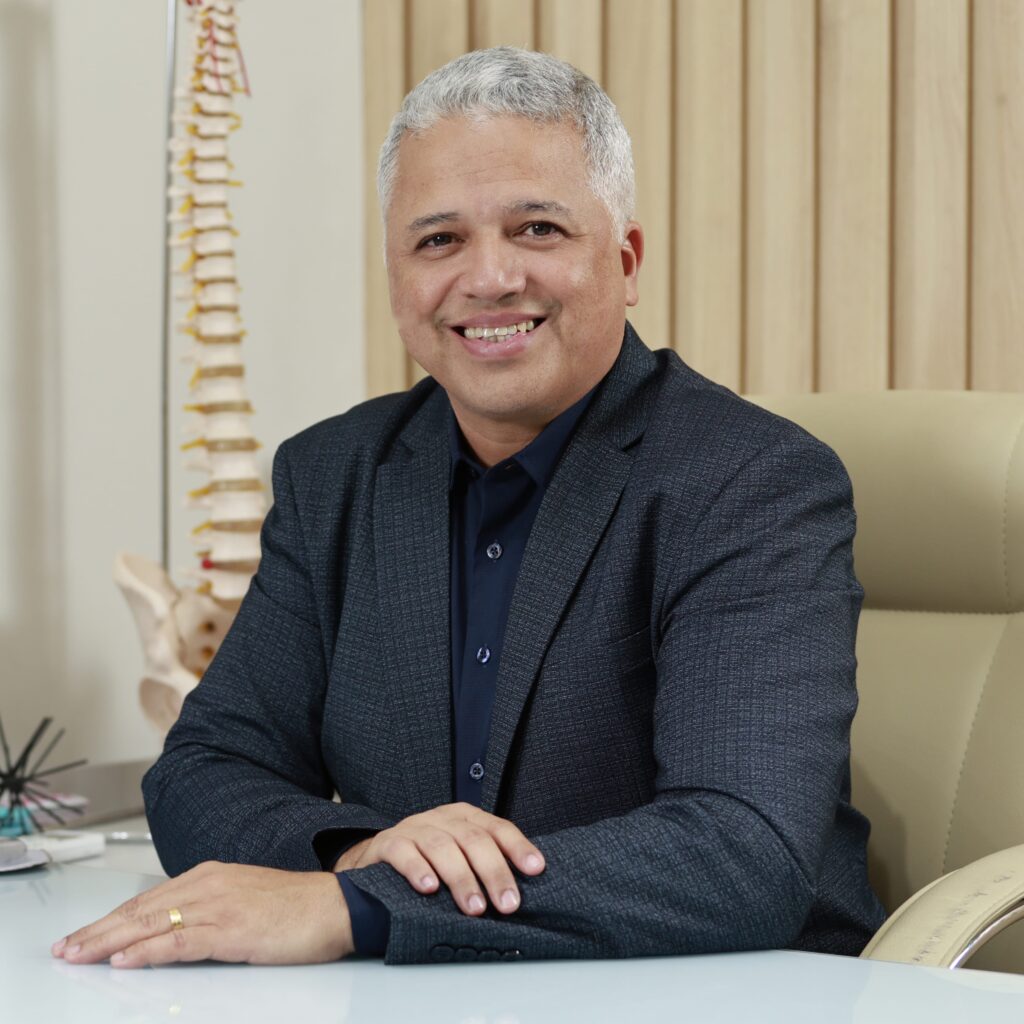 Dr. Reginaldo Fonseca | Ortopedista Especialista em Intervenção de Dor e Medicina Regenerativa